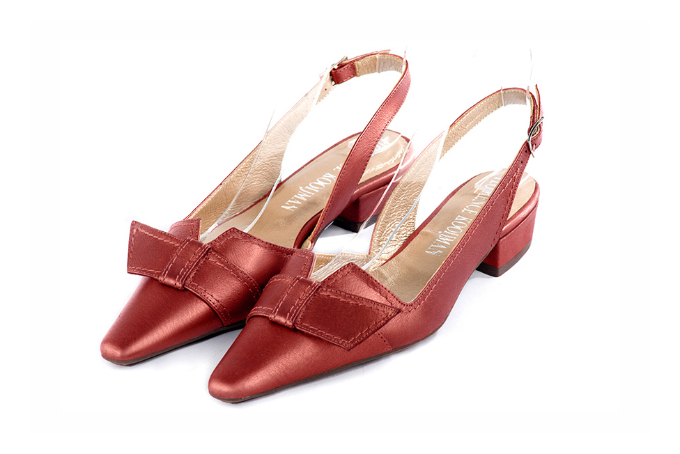 French elegance and refinement for these cardinal red dress slingback shoes, with a knot, 
                available in many subtle leather and colour combinations. The pretty French spirit of this beautiful pump will accompany your steps nicely and comfortably.
To be personalized or not, with your materials and colors.  
                Matching clutches for parties, ceremonies and weddings.   
                You can customize these shoes to perfectly match your tastes or needs, and have a unique model.  
                Choice of leathers, colours, knots and heels. 
                Wide range of materials and shades carefully chosen.  
                Rich collection of flat, low, mid and high heels.  
                Small and large shoe sizes - Florence KOOIJMAN
